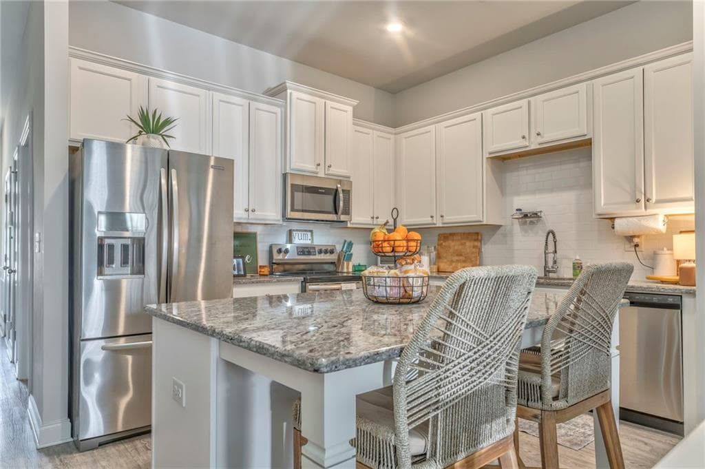 3 bedroom, 2 bathroom townhouse sold at 530 Vandenburg Drive, Villa Rica, GA 30180