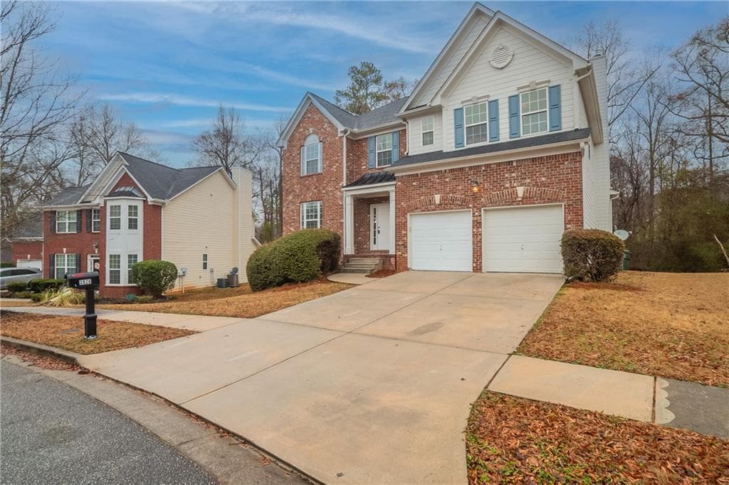 4 bedroom, 3 bathroom, 3,040 sq ft single family residence sold at 3926 Yosemite Park Lane, Snellville, GA 30039