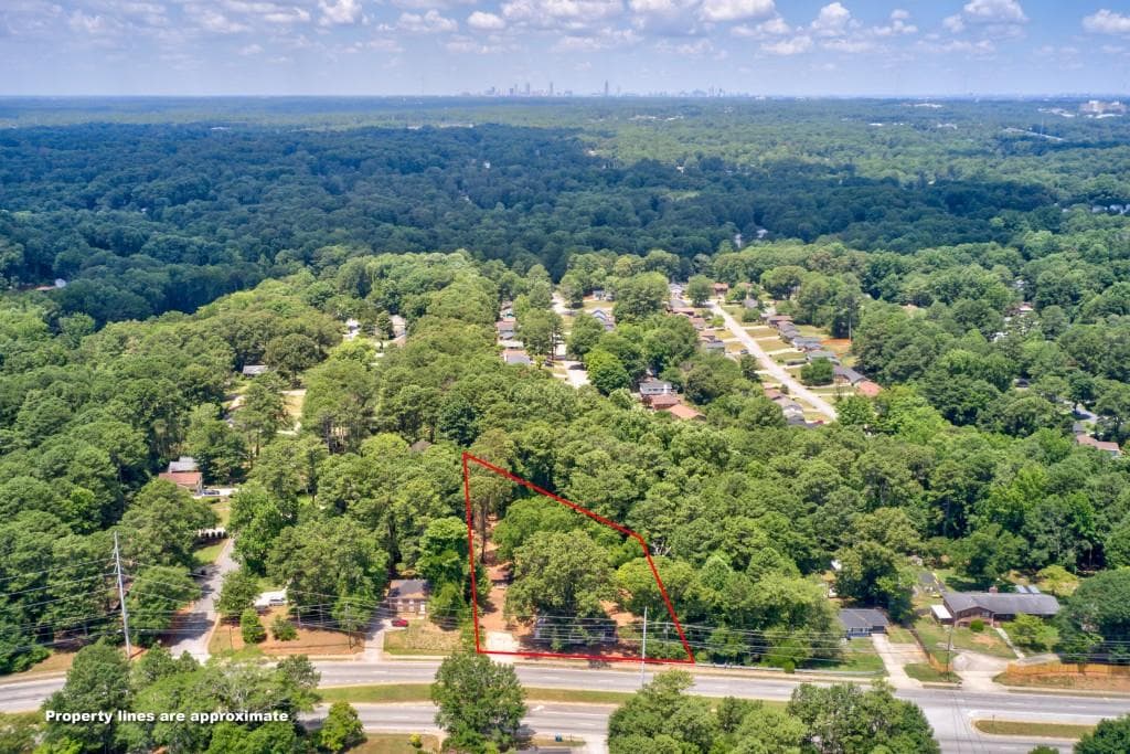 2 bedroom, 1 bathroom, 1,309 sq ft single family residence for sale at 1491 S Hairston Road, Stone Mountain, GA 30088