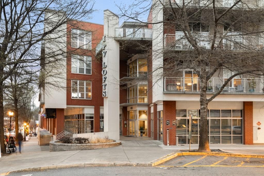 1 bedroom, 1 bathroom, 738 sq ft condominium sold at 245 N Highland Avenue 317, Atlanta, GA 30307
