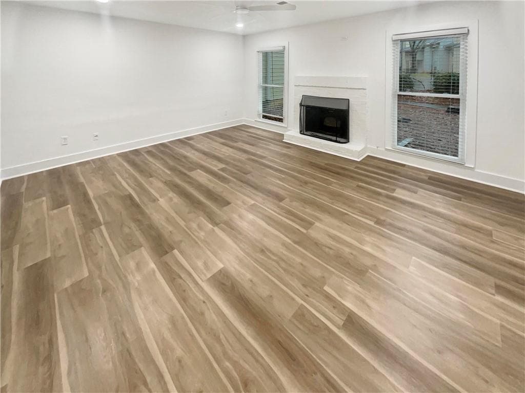 3 bedroom, 3 bathroom, 1,594 sq ft townhouse for sale at 4409 Idlewood Lane, Tucker, GA 30084 — photo 3