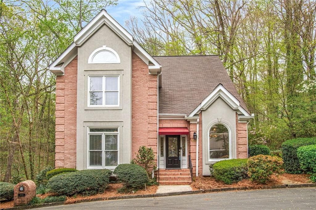 5 bedroom, 4 bathroom single family residence sold at 1255 Wildcliff Parkway, Atlanta, GA 30329