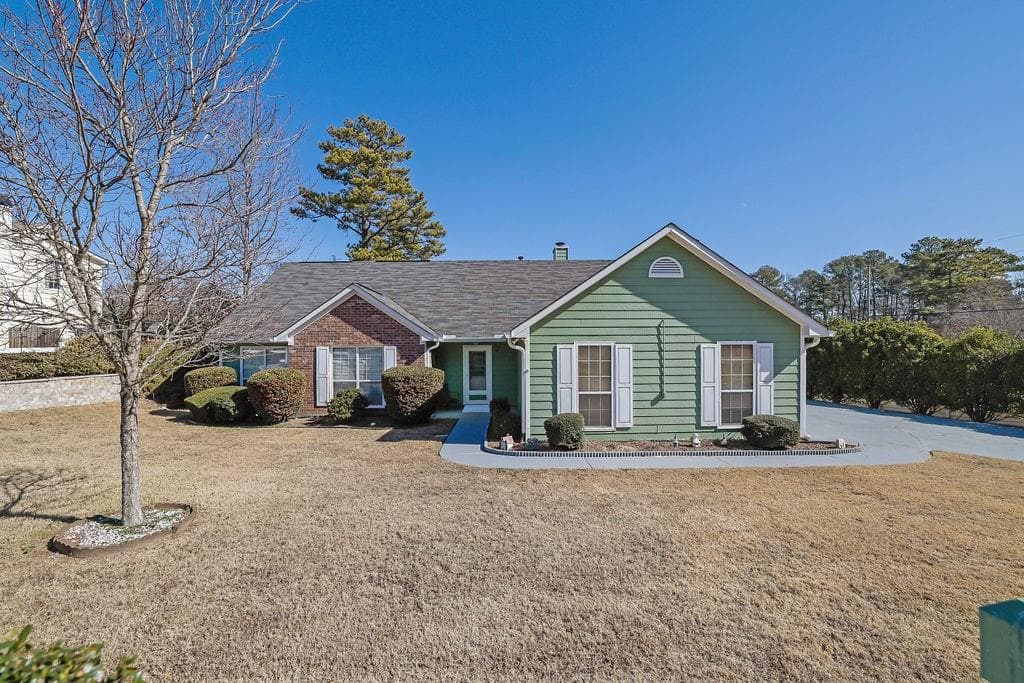 3 bedroom, 2 bathroom, 1,659 sq ft single family residence sold at 2500 Bankston Circle, Snellville, GA 30078