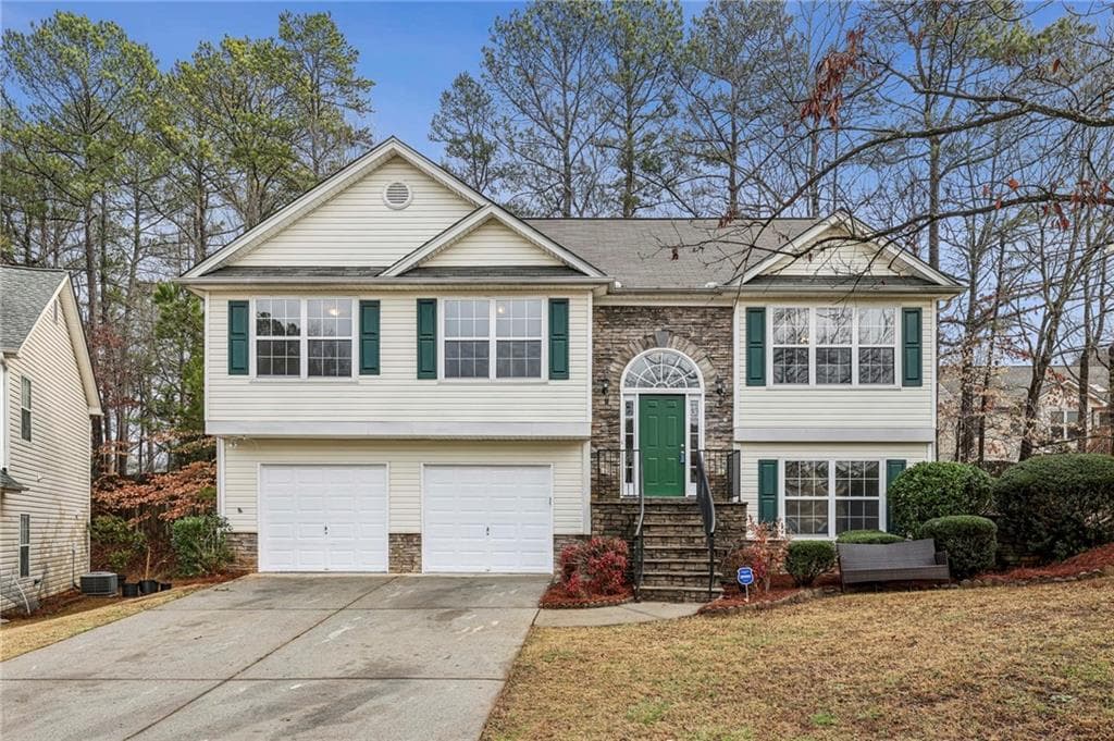 5 bedroom, 3 bathroom single family residence sold at 1559 Hillary Cove Court, Lawrenceville, GA 30043