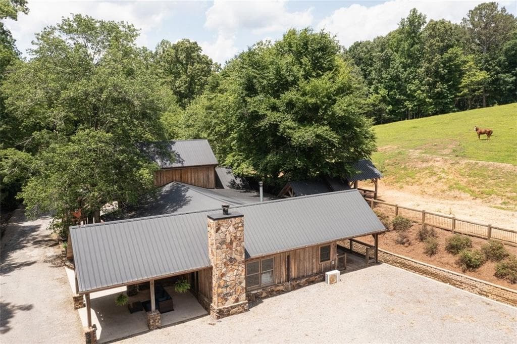 5 bedroom, 2 bathroom single family residence sold at 534 Twin Mountain Lake Circle, Talking Rock, GA 30175