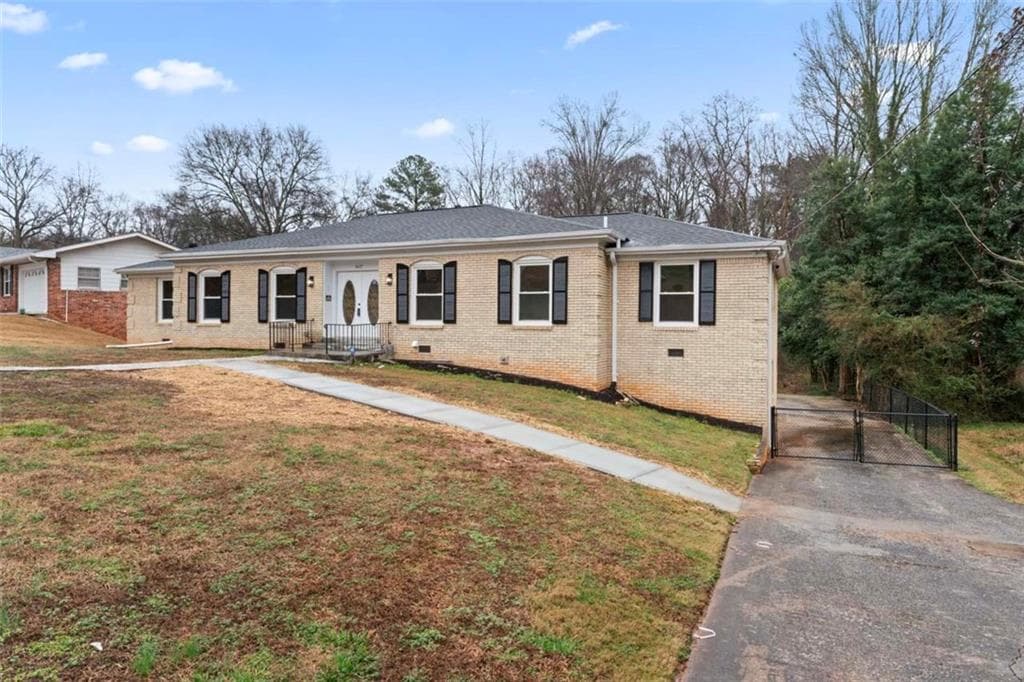 4 bedroom, 3 bathroom single family residence sold at 2427 Kings Park Circle, Decatur, GA 30034