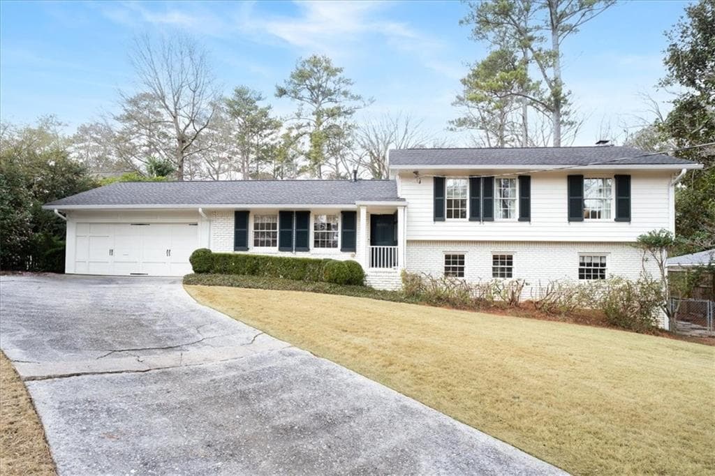 5 bedroom, 5 bathroom, 2,754 sq ft single family residence sold at 4266 Valley Trail Drive, Atlanta, GA 30339
