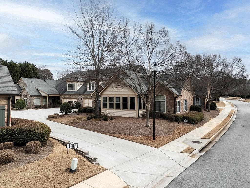 4 bedroom, 3 bathroom condominium sold at 120 Chastain Road 1707, Kennesaw, GA 30144