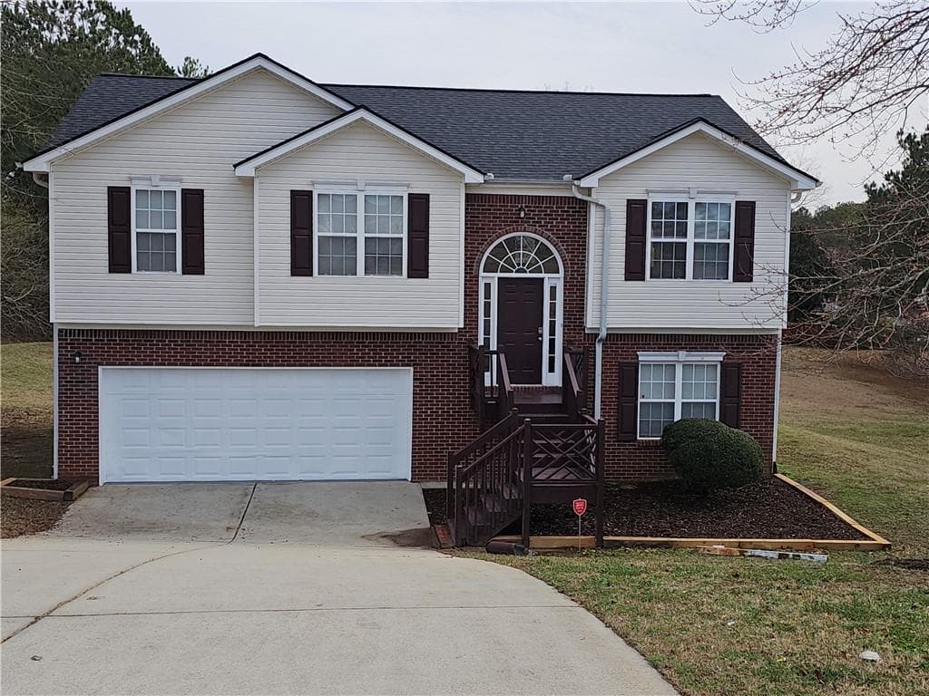 5 bedroom, 3 bathroom single family residence sold at 1012 Riverclift Drive, Covington, GA 30016