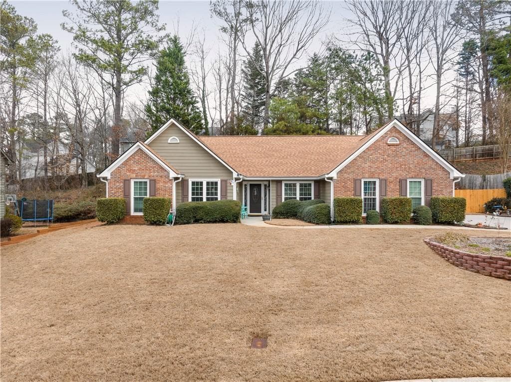 3 bedroom, 2 bathroom single family residence sold at 2895 Dogwood Creek Parkway, Duluth, GA 30096