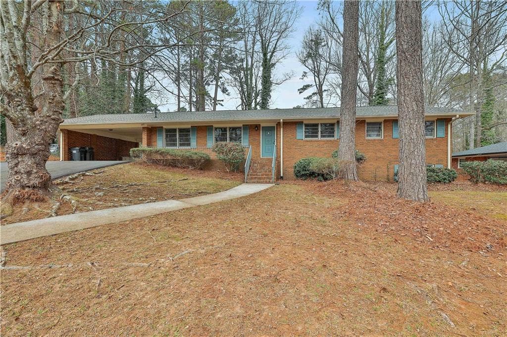 4 bedroom, 3 bathroom single family residence sold at 2941 Pine Valley Circle, East Point, GA 30344