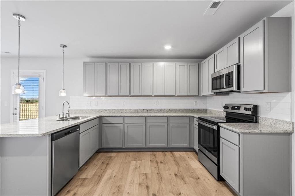 4 bedroom, 4 bathroom, 2,705 sq ft single family residence under contract at 738 Great Oak Place, Villa Rica, GA 30180 — photo 5