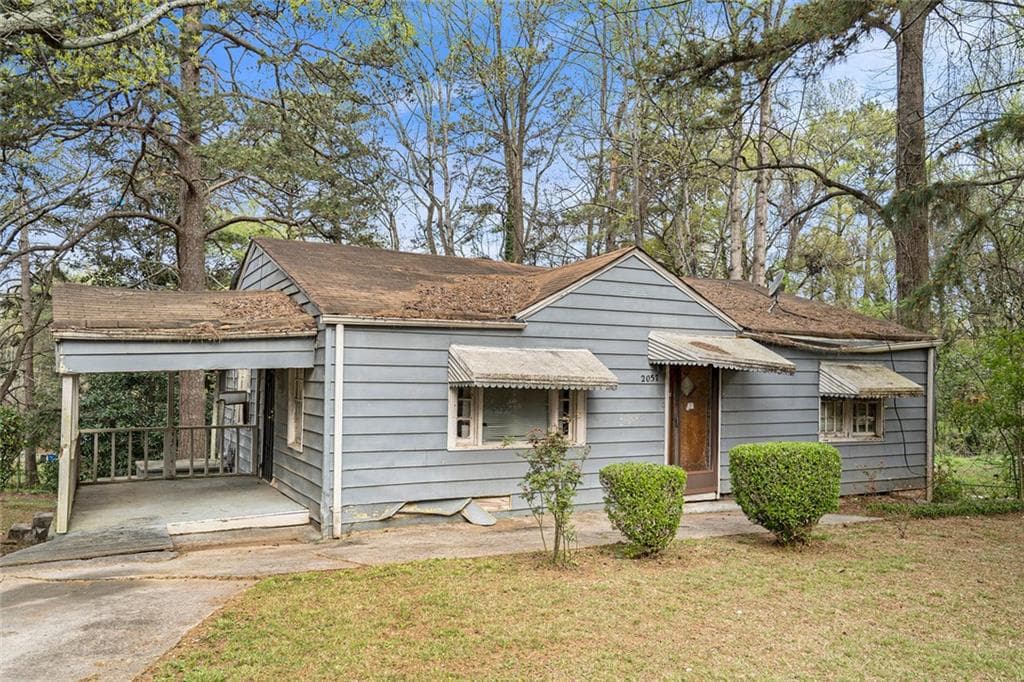 5 bedroom, 3 bathroom single family residence sold at 2057 Akron Drive, Atlanta, GA 30315