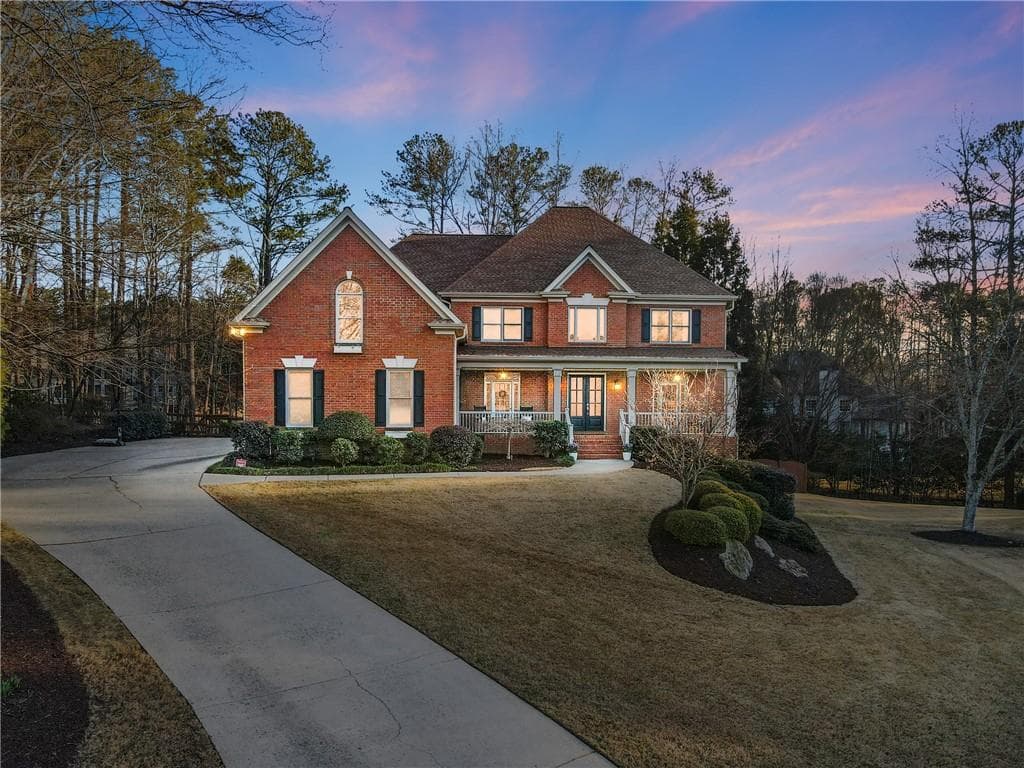 6 bedroom, 5 bathroom single family residence sold at 530 Oakleaf Way, Milton, GA 30004
