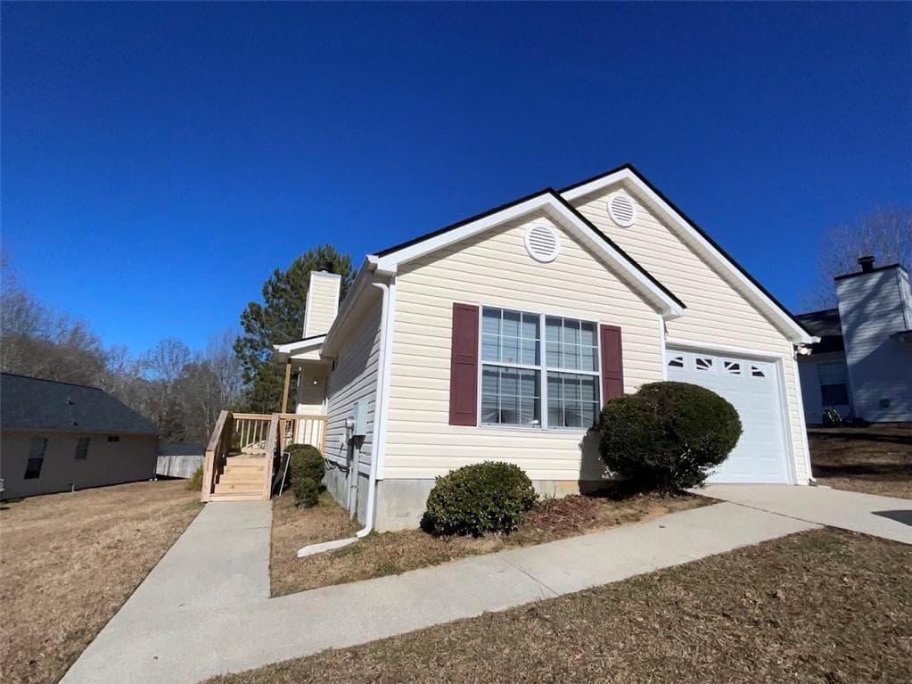 3 bedroom, 2 bathroom single family residence sold at 1475 Waterton Trail, Douglasville, GA 30134