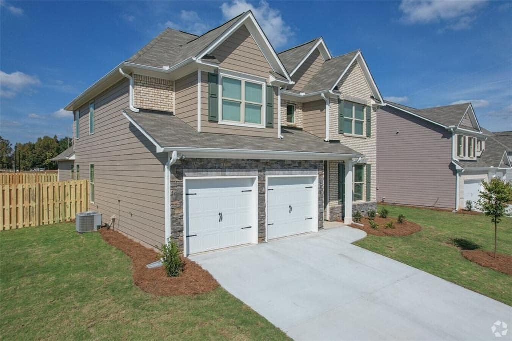 4 bedroom, 3 bathroom, 2,335 sq ft single family residence for rent at 156 Chase Landing Drive Martin, Loganville, GA 30052 for $2,586 a month