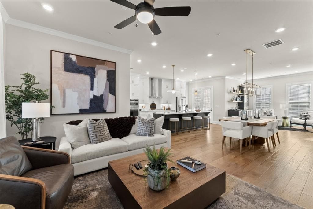 4 bedroom, 4 bathroom townhouse sold at 425 Burton Drive, Alpharetta, GA 30009
