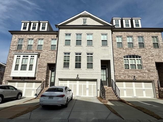 4 bedroom, 4 bathroom townhouse sold at 1411 Wisteria Wall Drive, Suwanee, GA 30024