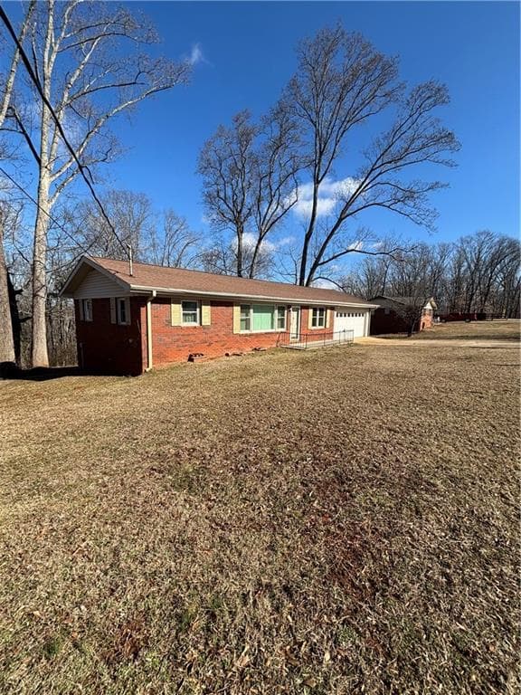 3 bedroom, 2 bathroom single family residence sold at 2409 Old Fork Road, Gainesville, GA 30506