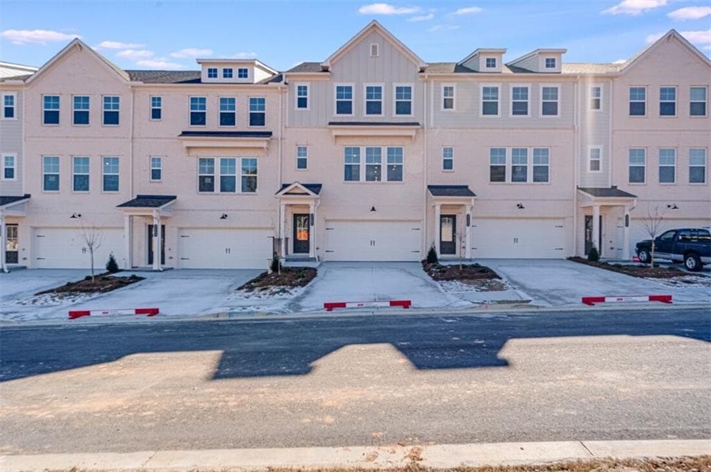 4 bedroom, 4 bathroom townhouse sold at 3267 Durston Court, Dacula, GA 30019