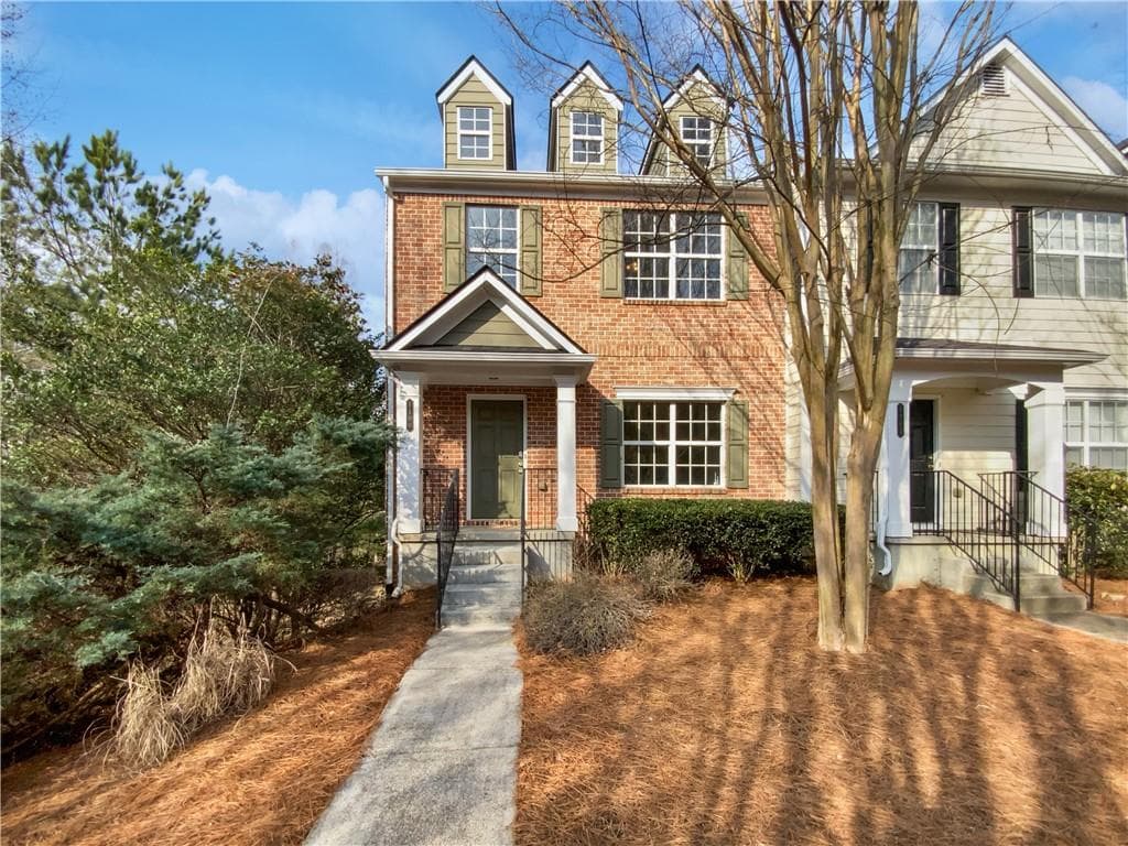 2 bedroom, 3 bathroom townhouse sold at 1100 Cotton Gin Drive, Woodstock, GA 30188
