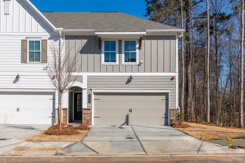 3 bedroom, 3 bathroom townhouse sold at 183 Bluffington Way, Marietta, GA 30066