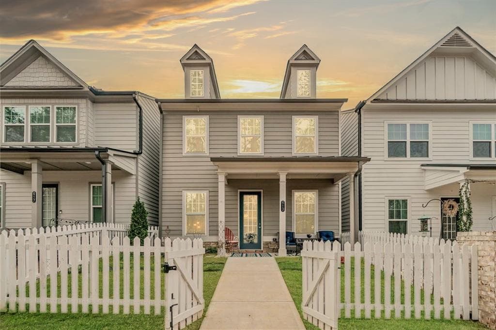 3 bedroom, 3 bathroom single family residence sold at 613 Everett Lane, Woodstock, GA 30188