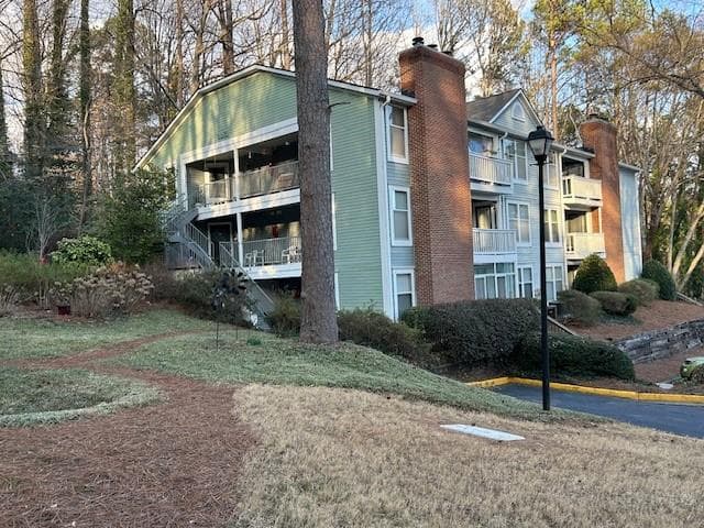 1 bedroom, 1 bathroom, 810 sq ft condominium for sale at 1376 Keys Lake Drive, Brookhaven, GA 30319 — photo 3