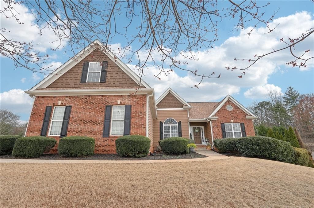4 bedroom, 4 bathroom single family residence sold at 127 Billie Dean Drive, Jefferson, GA 30549