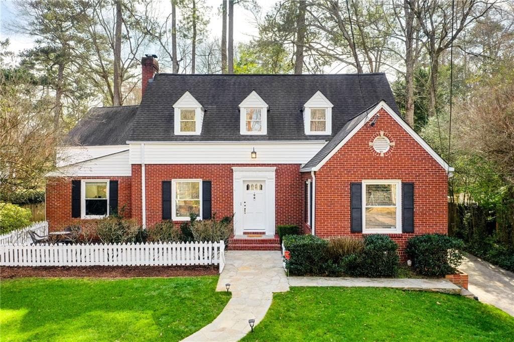 3 bedroom, 2 bathroom, 1,902 sq ft single family residence sold at 1772 Meadowdale Avenue, Atlanta, GA 30306