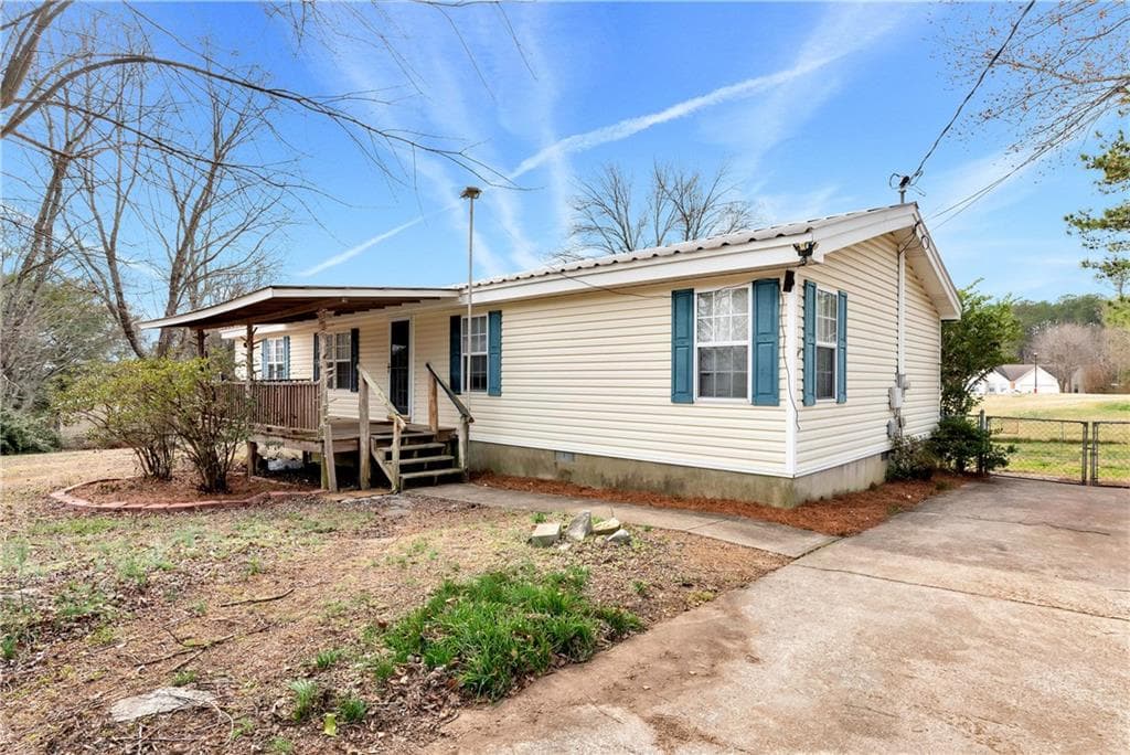 3 bedroom, 2 bathroom single family residence sold at 237 Hidden Acres Road, Winder, GA 30680