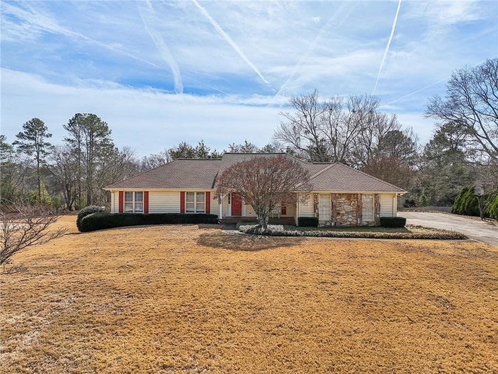 755 Rounsaville Road, Roswell, GA 30076 — most recent listing photo