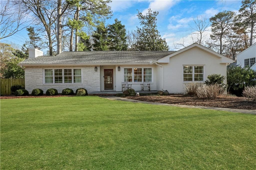 4 bedroom, 3 bathroom single family residence sold at 834 Kipling Drive, Atlanta, GA 30318