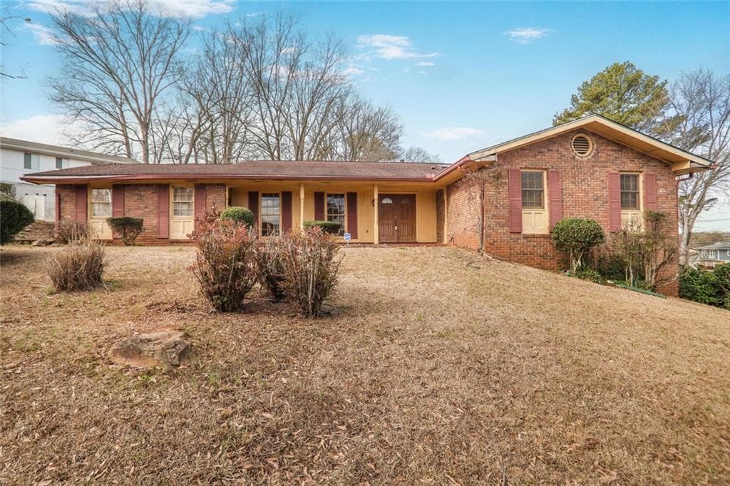 3 bedroom, 3 bathroom, 1,879 sq ft single family residence sold at 2165 Sterling Ridge Road, Decatur, GA 30032