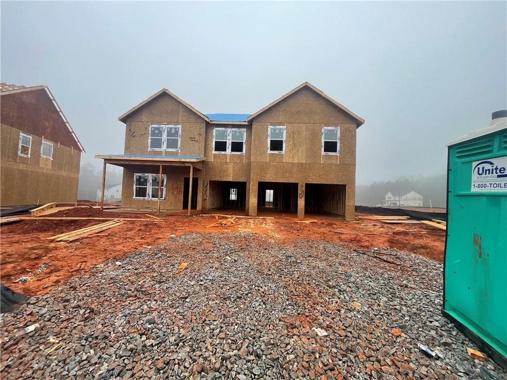 5 bedroom, 4 bathroom single family residence sold at 305 Bianca Way, Mcdonough, GA 30253