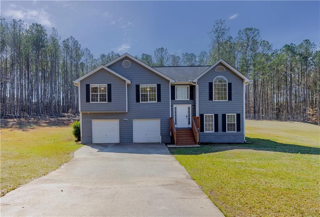 4 bedroom, 3 bathroom single family residence sold at 1004 Hamilton Drive, Locust Grove, GA 30248