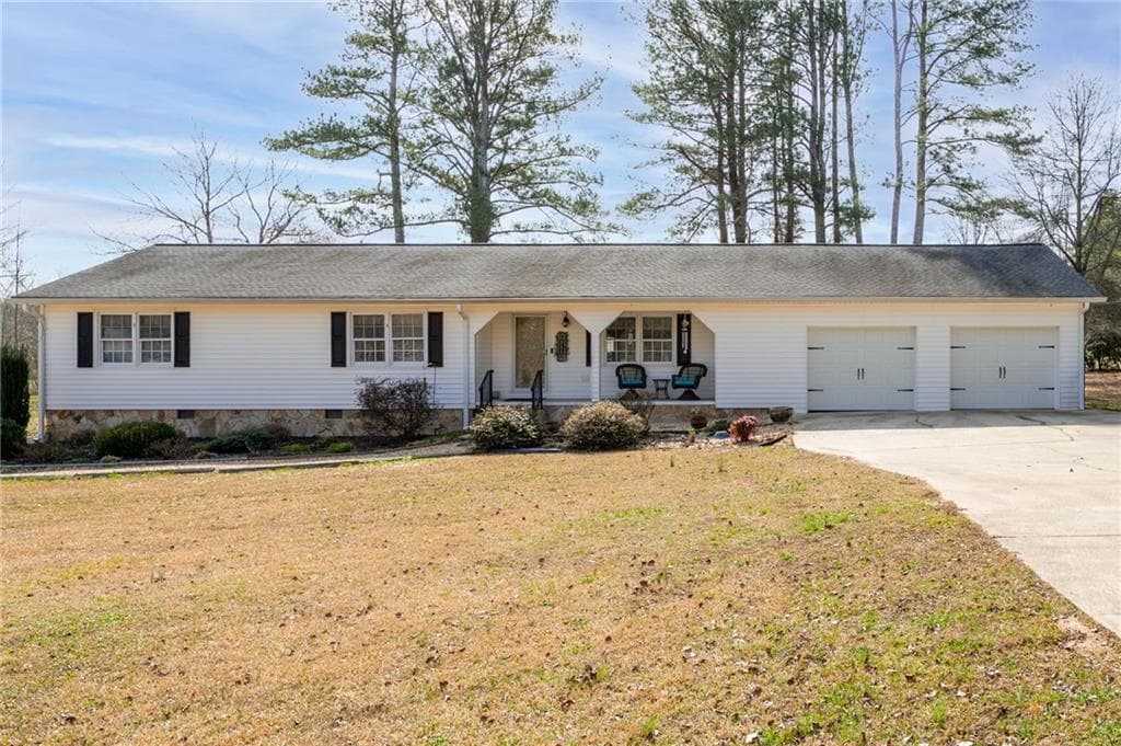 3 bedroom, 2 bathroom single family residence sold at 2211 Braswell Mountain Road, Dallas, GA 30132
