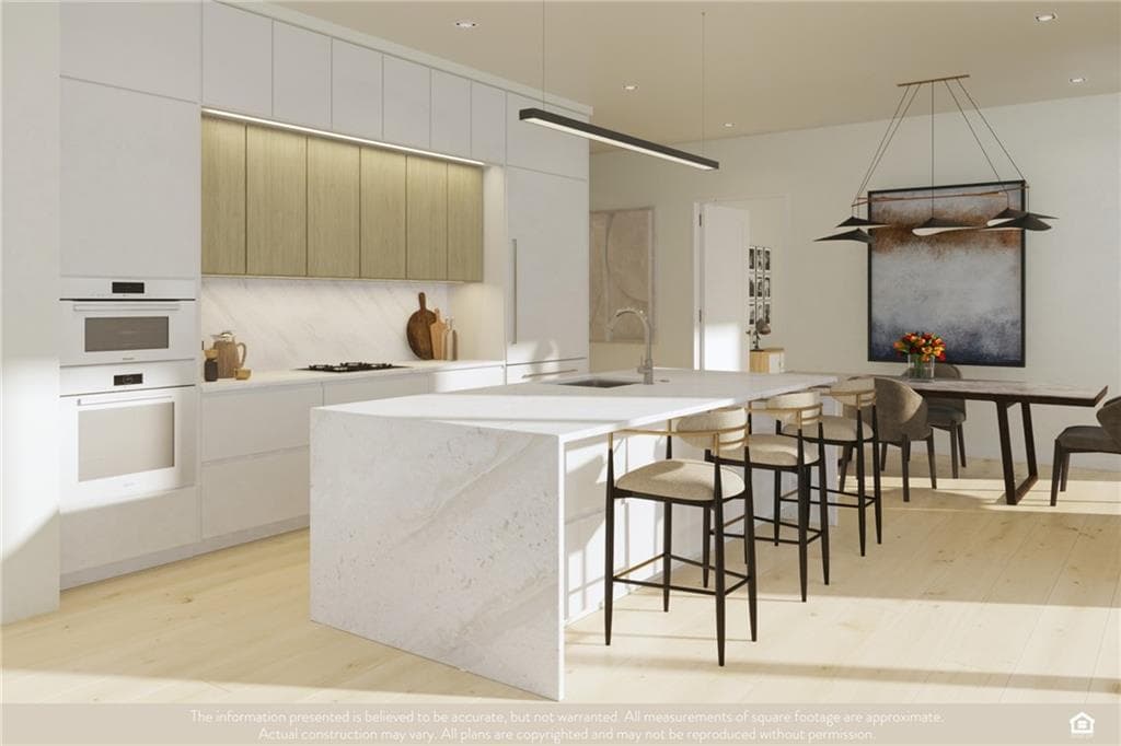 2 bedroom, 3 bathroom, 1,623 sq ft condominium under contract at 318 Sandy Springs Circle 220, Sandy Springs, GA 30328 — photo 2