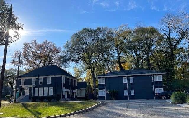 quadruplex sold at 3585 Lee Street, College Park, GA 30337