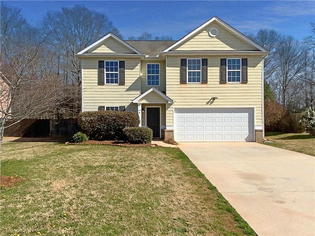 3 bedroom, 3 bathroom single family residence sold at 224 Cotton Drive, Jackson, GA 30233