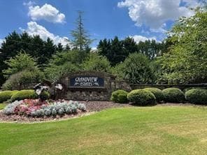 single family residence under contract at 4864 Grandview Court, Flowery Branch, GA 30542 — photo 2