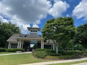single family residence under contract at 4864 Grandview Court, Flowery Branch, GA 30542 — photo 3
