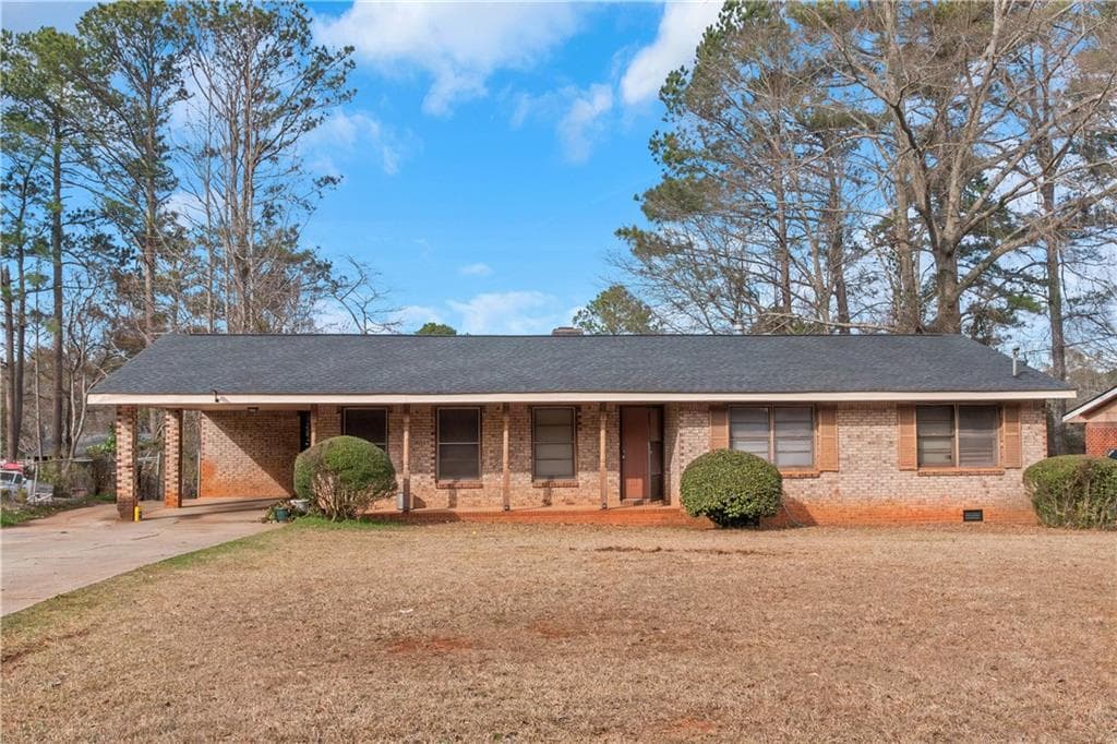 3 bedroom, 2 bathroom single family residence sold at 113 Amberwood Lane, Griffin, GA 30223
