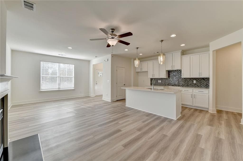 3 bedroom, 3 bathroom townhouse sold at 2761 Sandy Road, Conyers, GA 30013