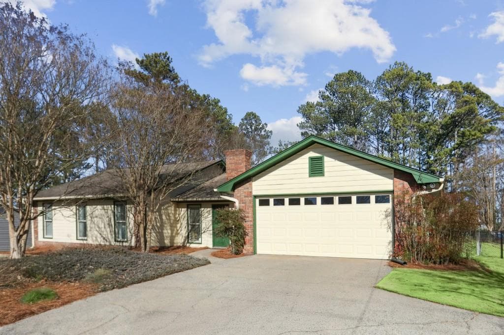 541 Buckingham Circle, Marietta, GA 30066 — most recent listing photo