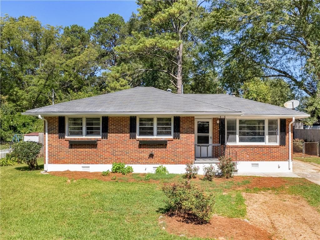 4 bedroom, 2 bathroom single family residence sold at 1088 Lloyd Drive, Forest Park, GA 30297