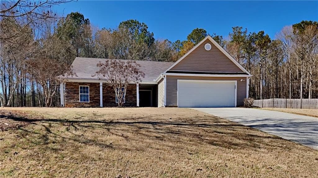 3 bedroom, 2 bathroom single family residence sold at 1425 Ellington Court, Bethlehem, GA 30620