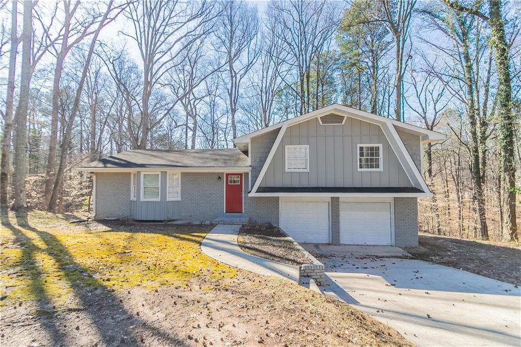 3 bedroom, 2 bathroom single family residence sold at 3585 Ale Circle, Atlanta, GA 30344