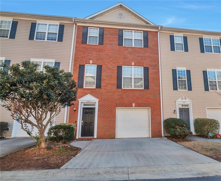 3 bedroom, 4 bathroom townhouse sold at 5362 Hickory Knoll, Norcross, GA 30071