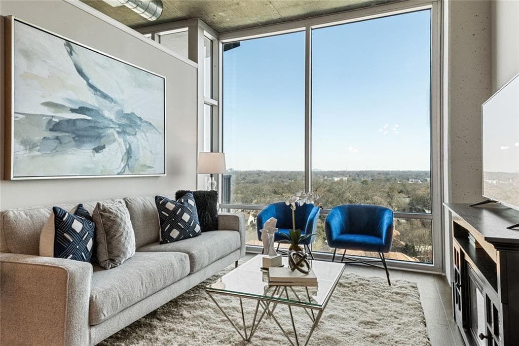 1 bedroom, 1 bathroom, 768 sq ft condominium sold at 923 Peachtree Street 1235, Atlanta, GA 30309